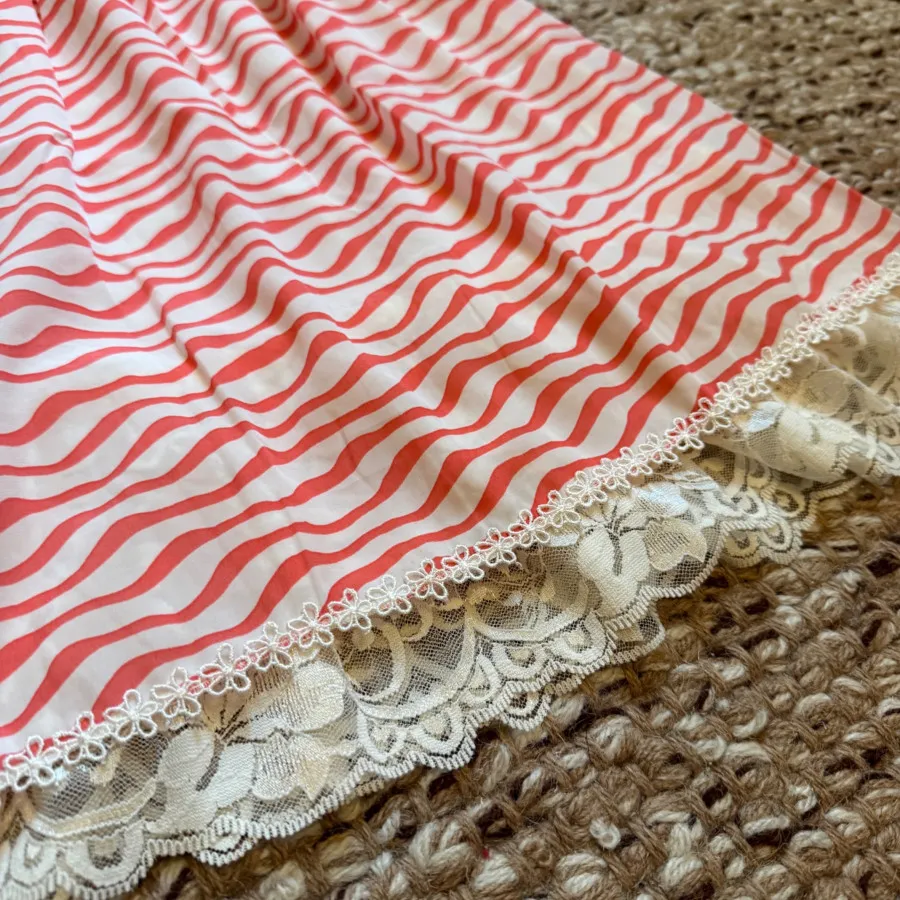 پیراهن صورتی دانتل