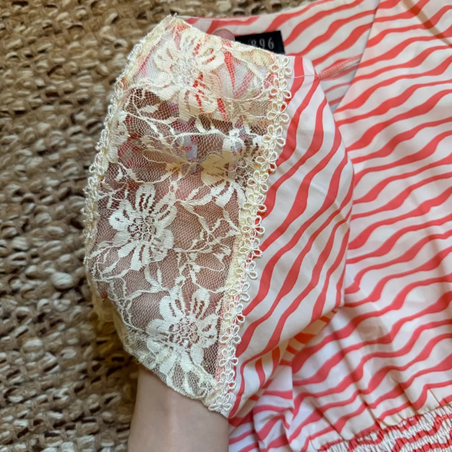 پیراهن صورتی دانتل