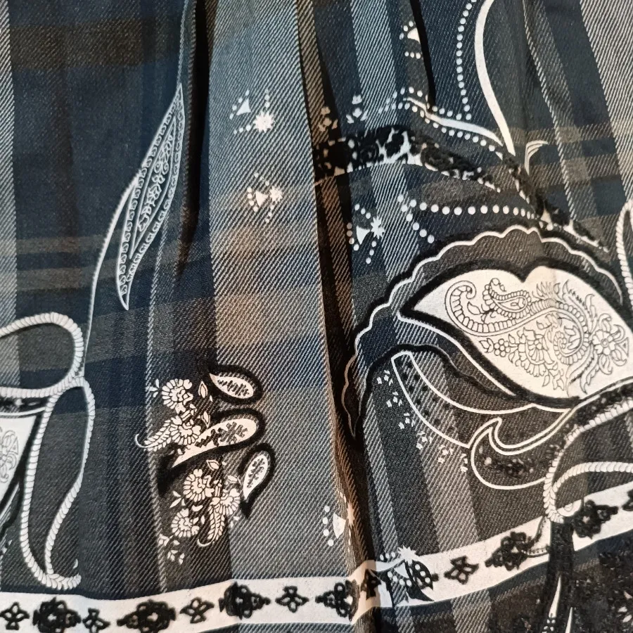 دامن پاییزه