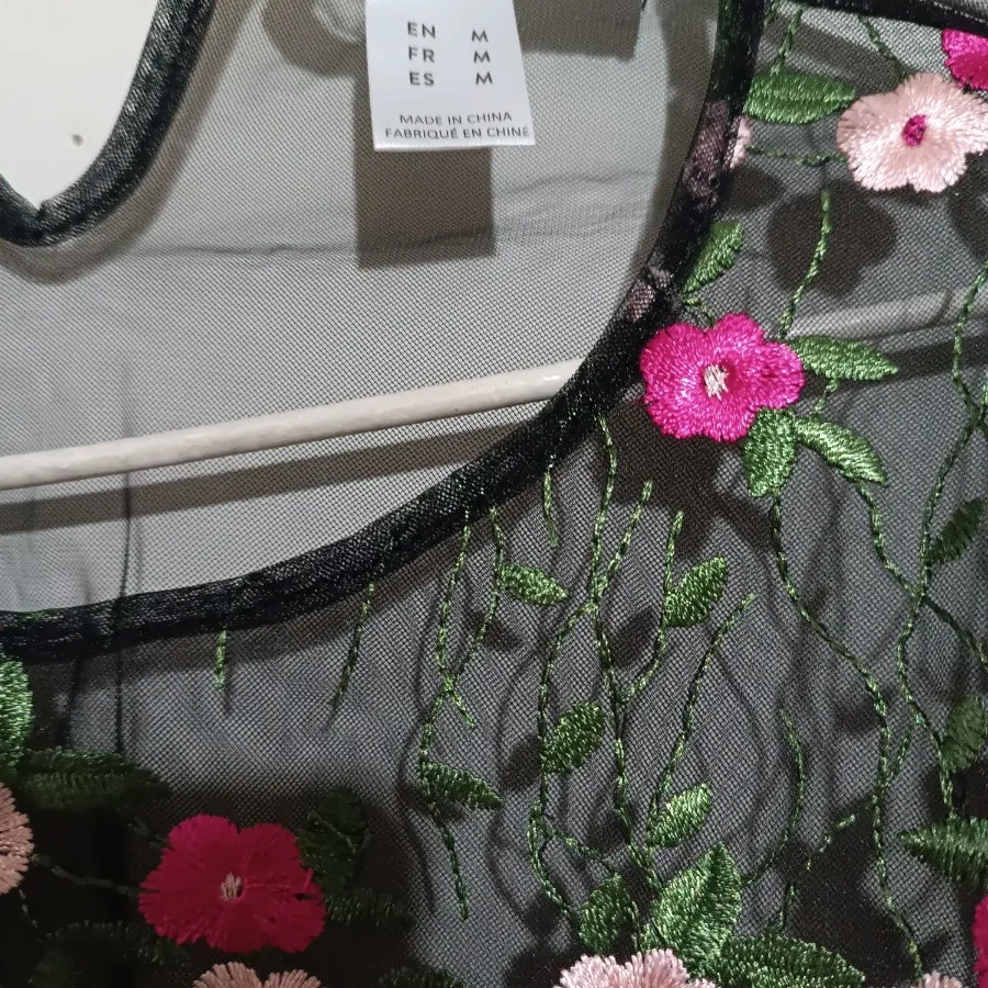 شومیز گلدوزی