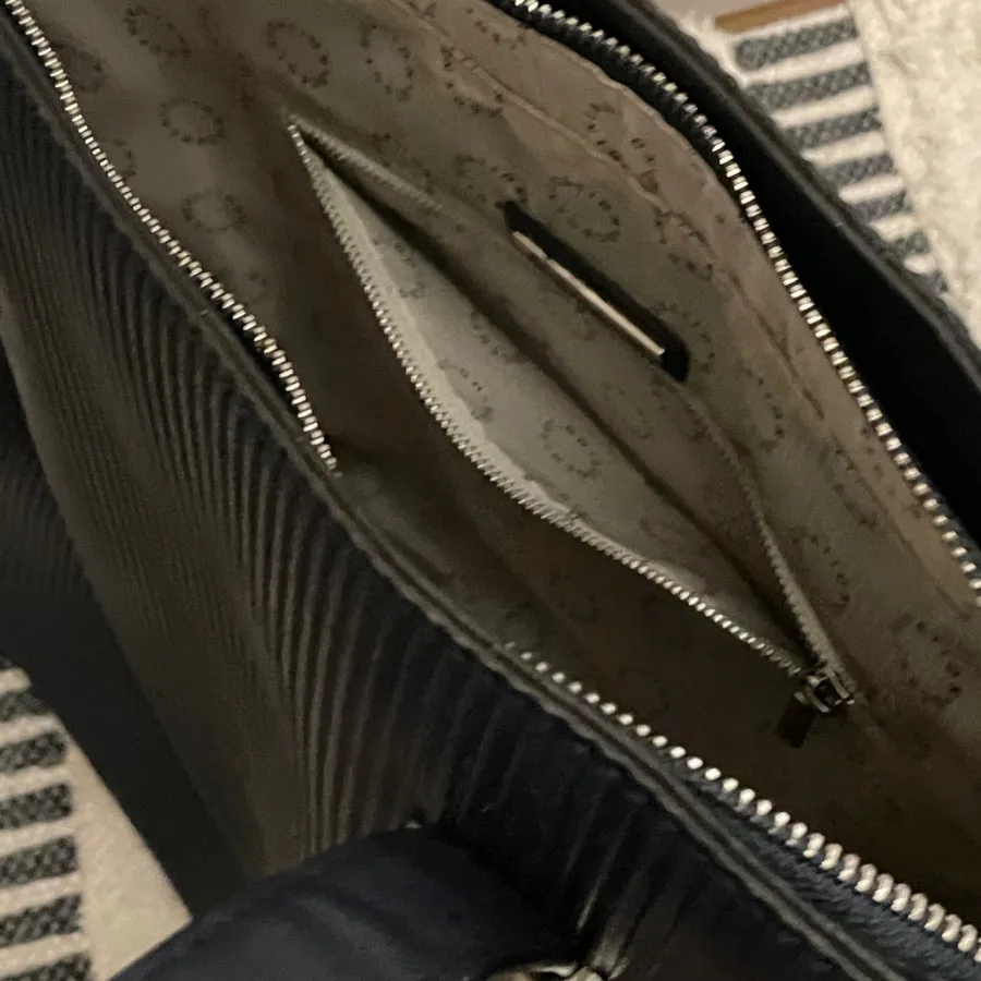 کیف سورمه ای کاملا نو