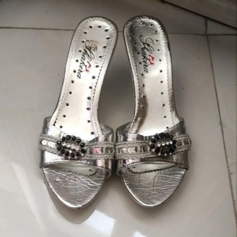 دمپایی مجلسی