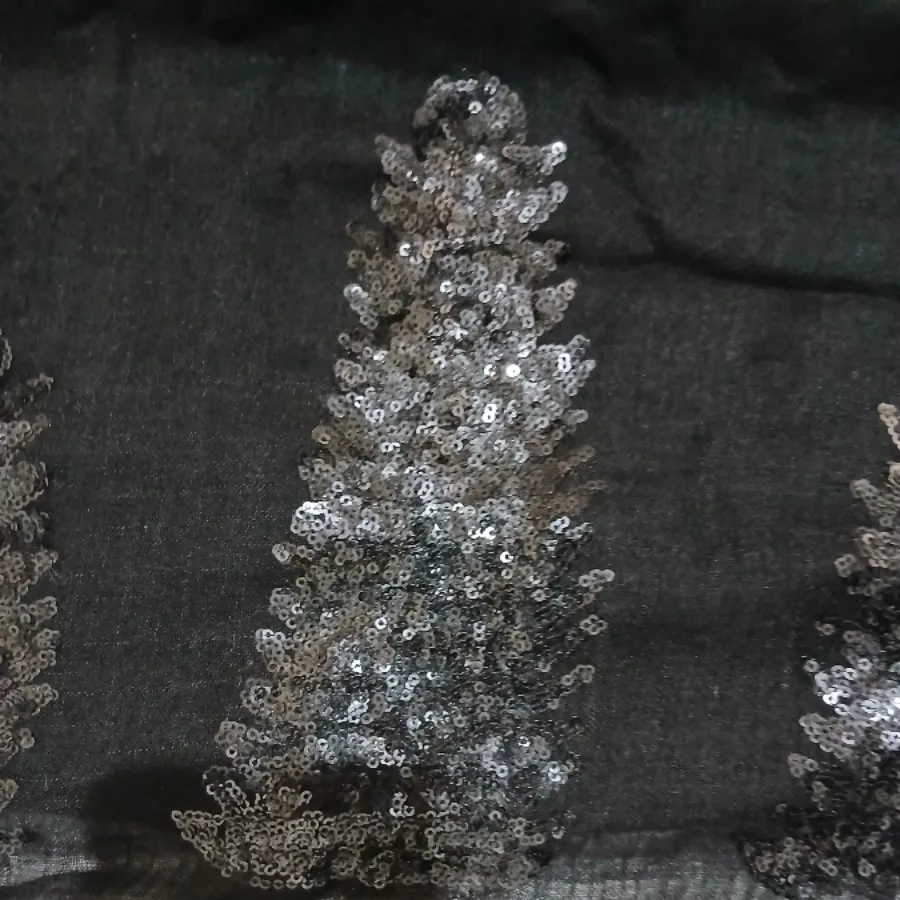 شال مشکی با پولک مشکی