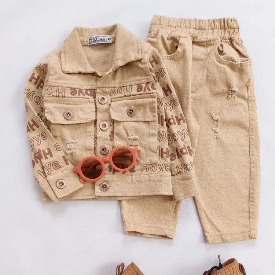 کت و شلوار کتان حروف?