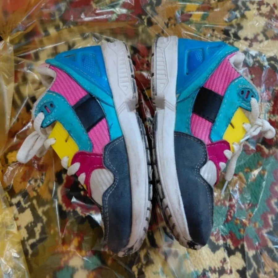 کتونی بچگانه