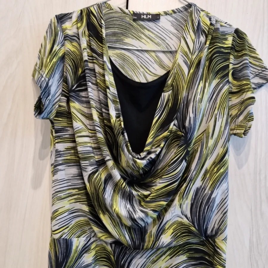 پیراهن زنانه