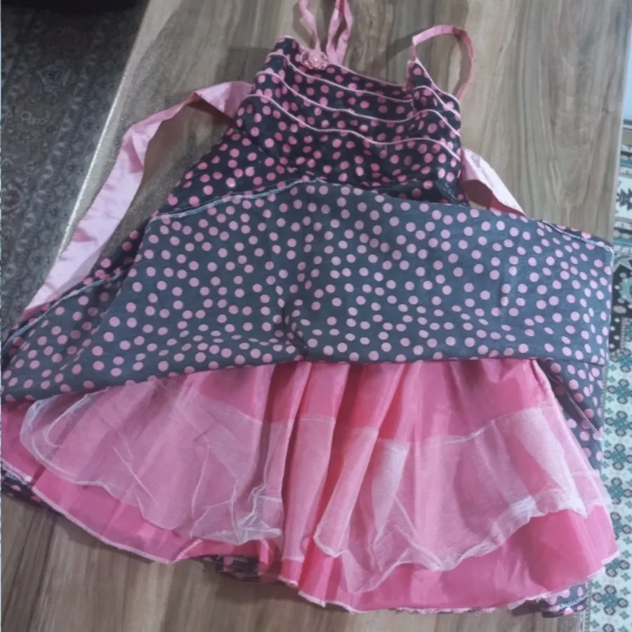 پیراهن دخترانه