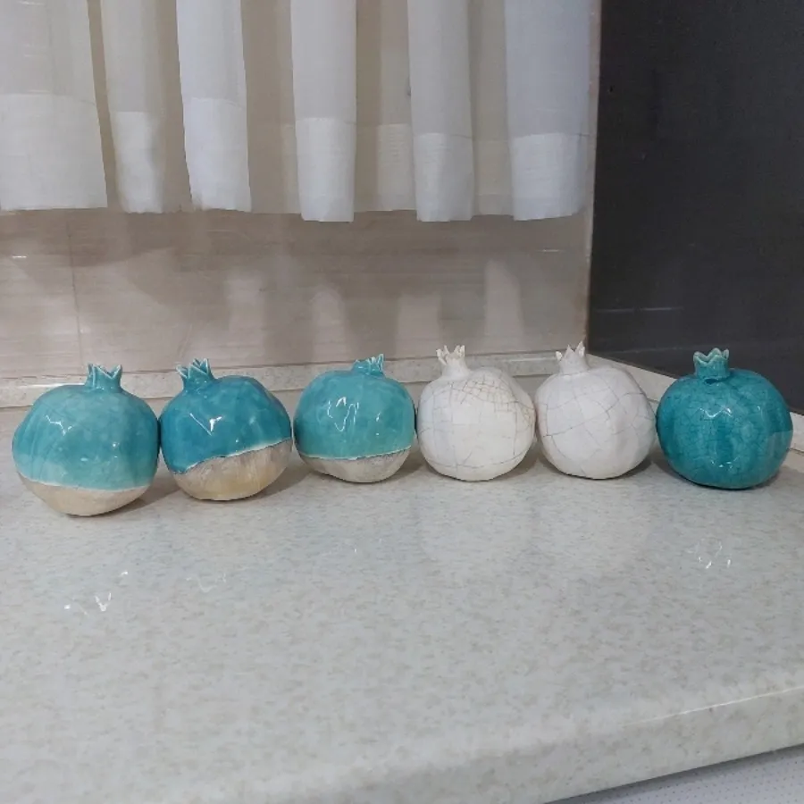 مجسمه انار سفالی