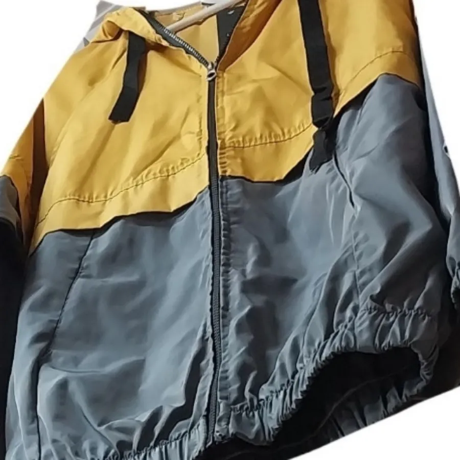 بارونی کلاه و جیب دار