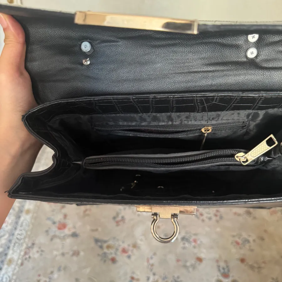 کیف طرح چرم