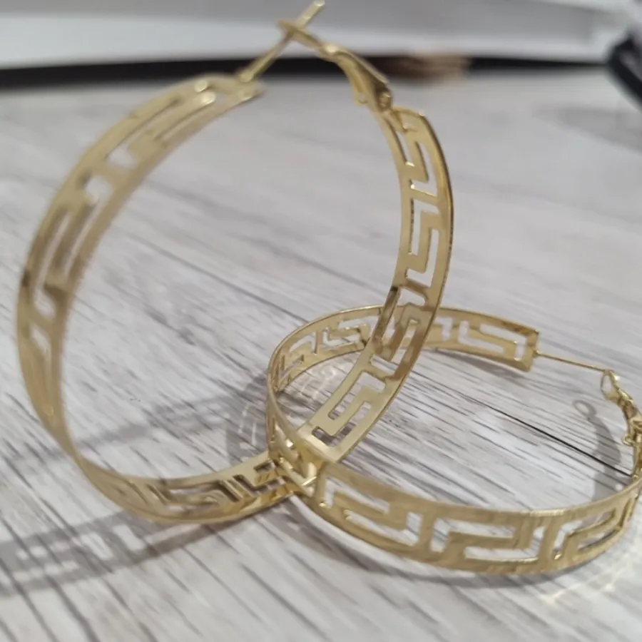 گوشوارع بزرگگگ