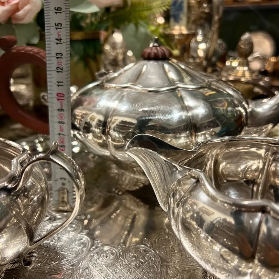 قوری آنتیک مارکدار