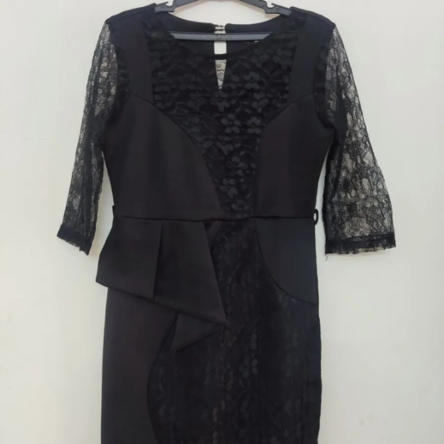 تعدادی لباس مجلسی