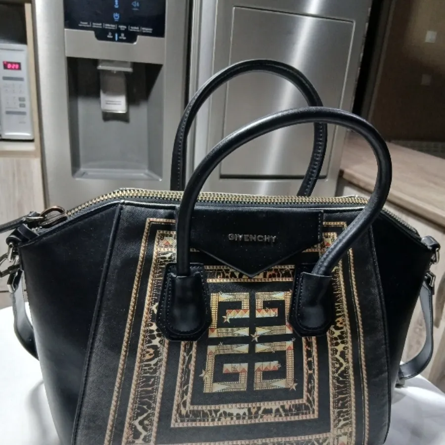 کیف زنانه جیوانچی اصل