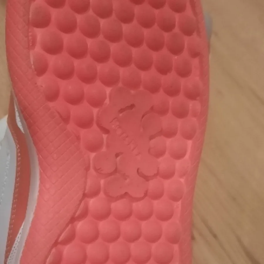 کفش کتونی زنانه