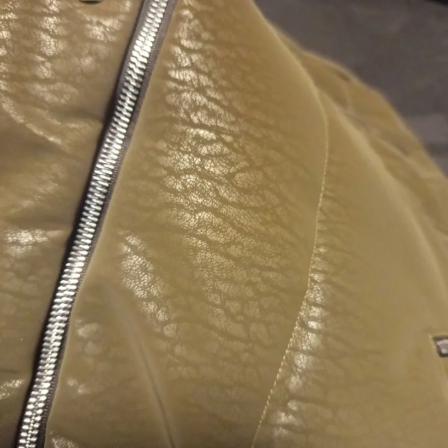 کاپشن کوتاه