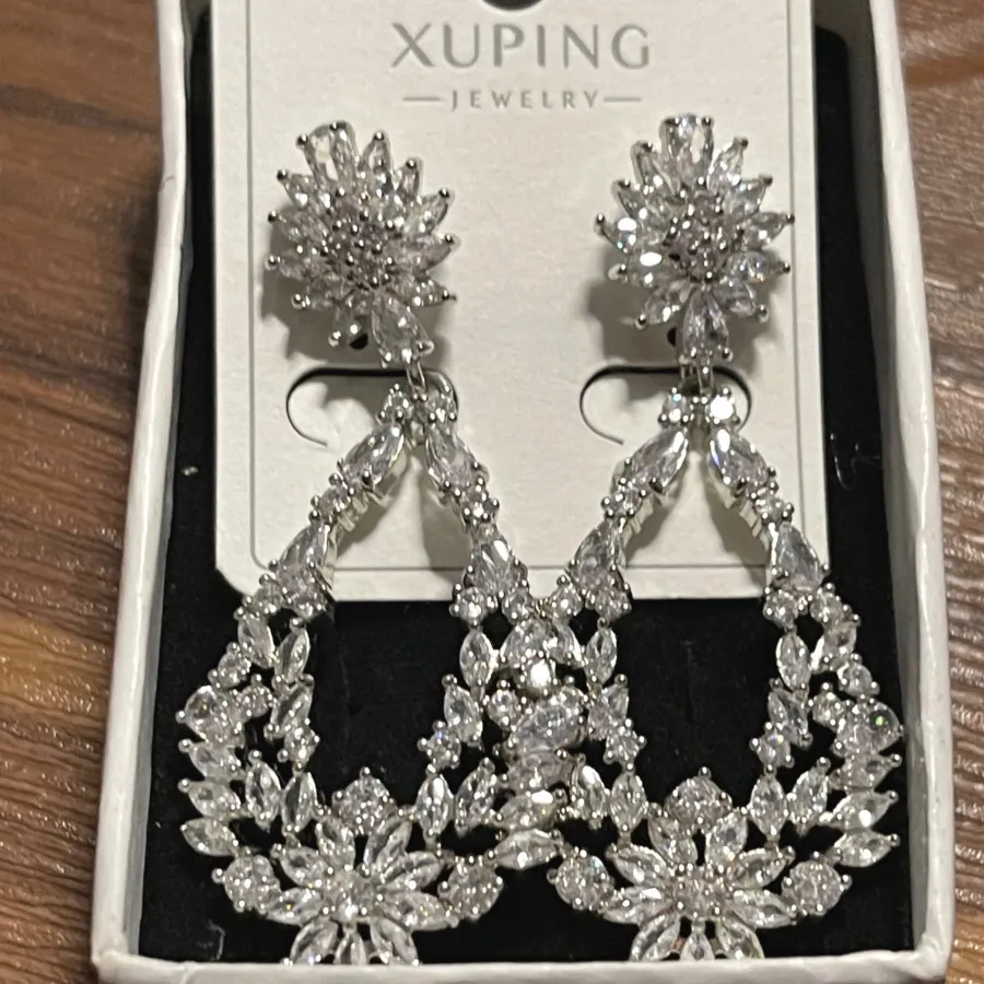 گوشواره برند ژوپینگ