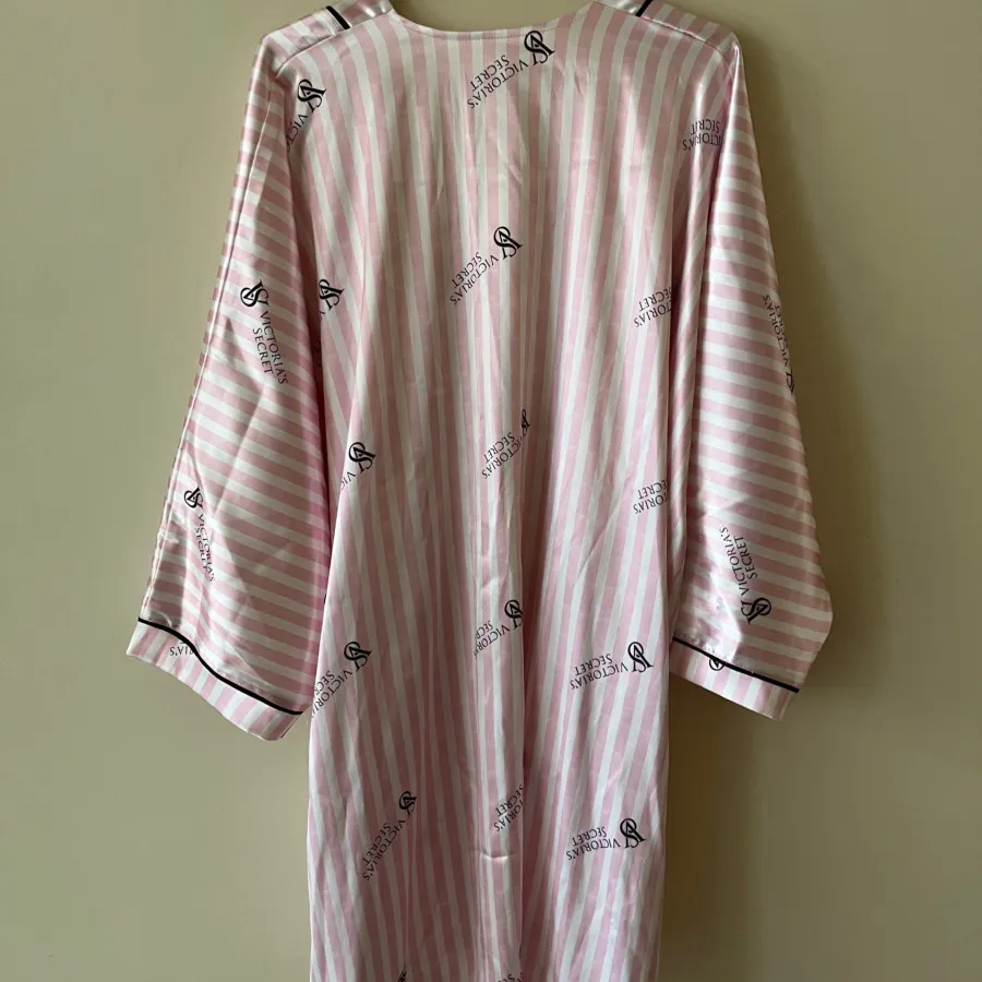 رویی  ویکتوریا سکرت