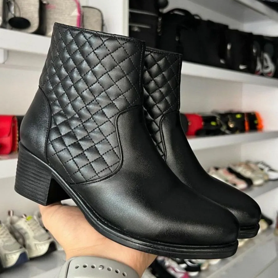 نیم بوت شنل