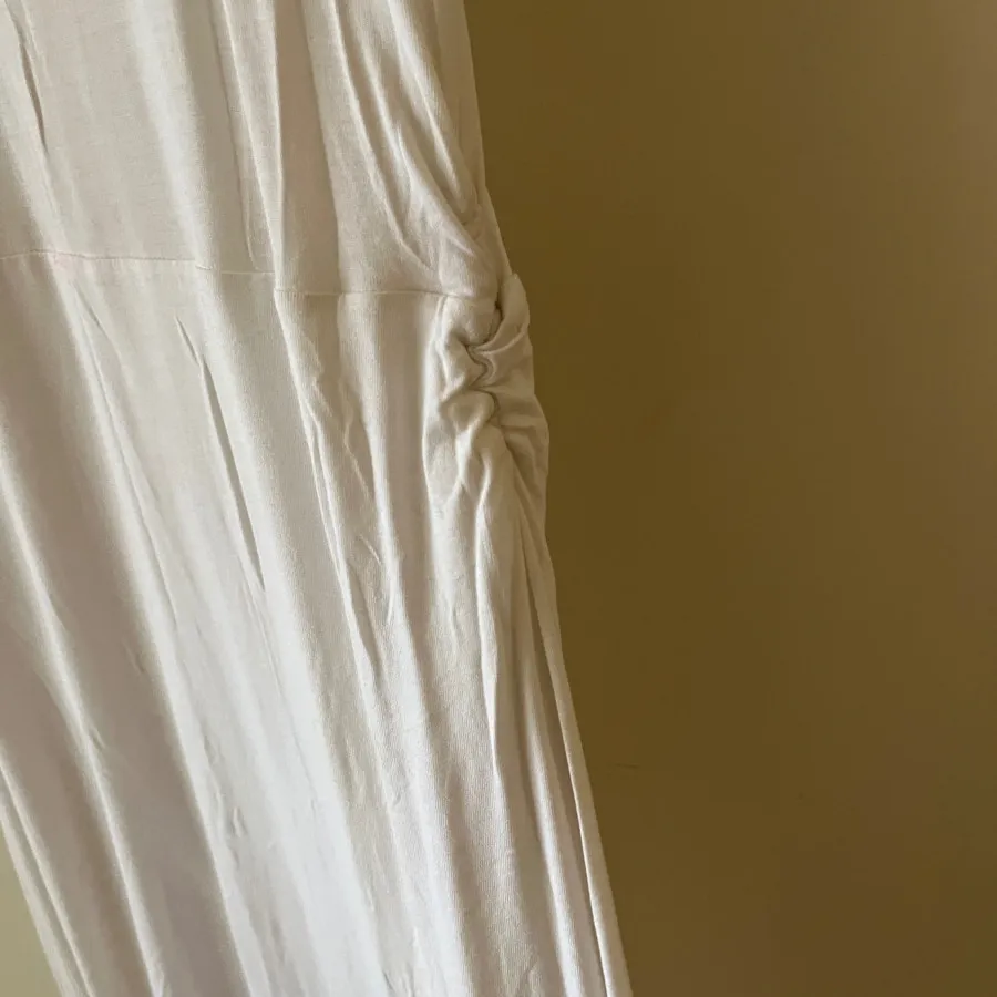 پیراهن سفید