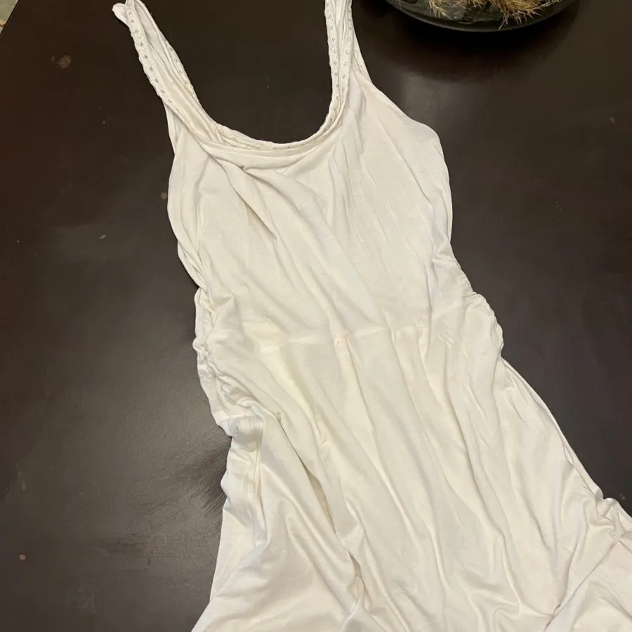 پیراهن سفید