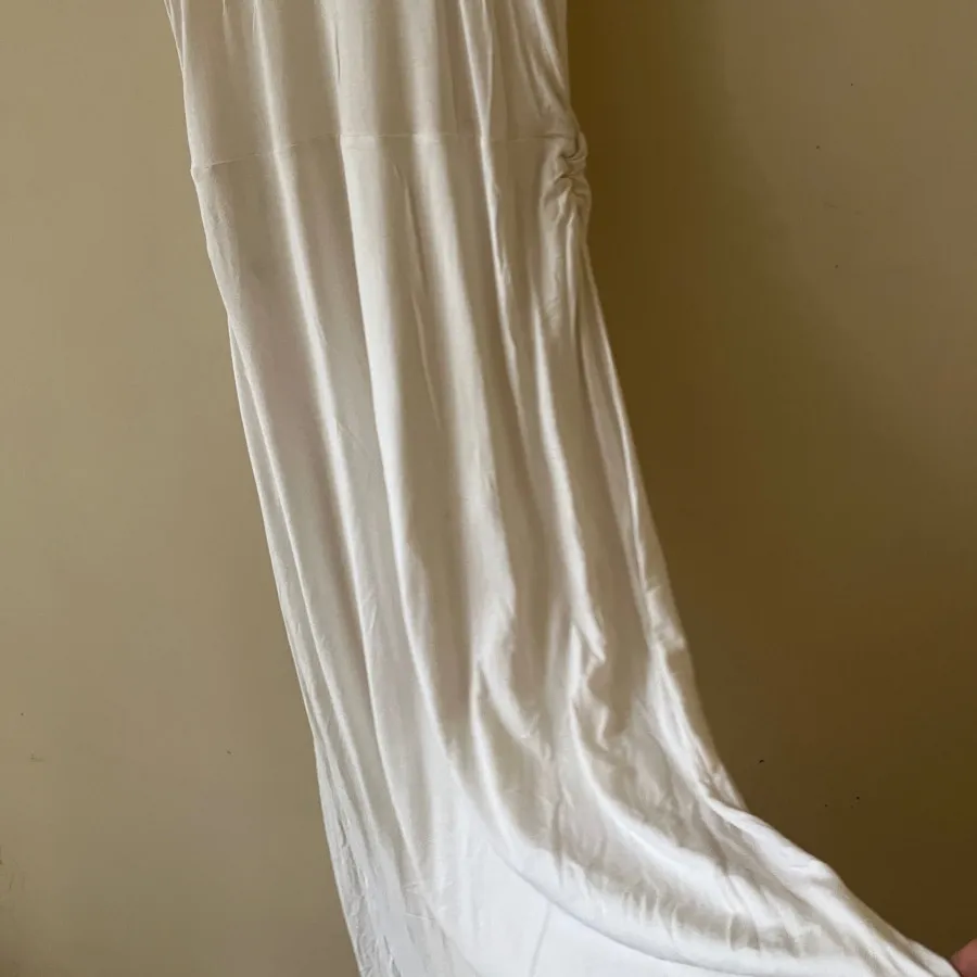 پیراهن سفید