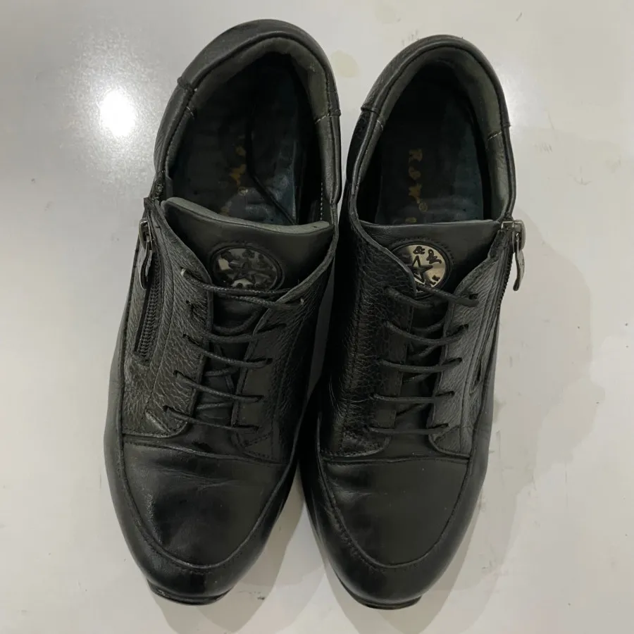 کتونی چرم برند r&w