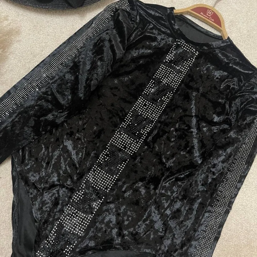 بادی مجلسی مخمل