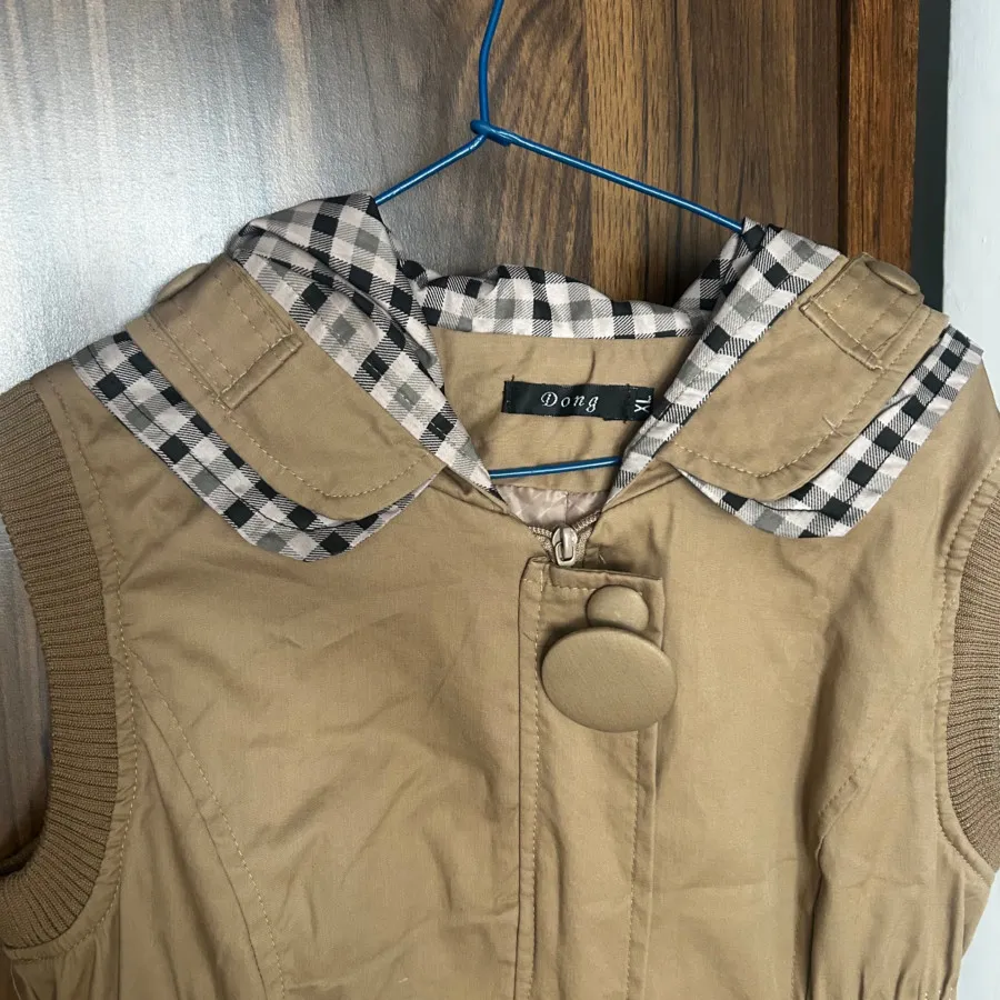 وست کلاه دار