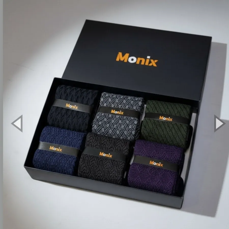 جوراب مونیکس