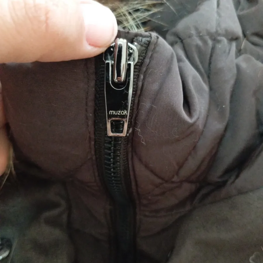 کاپشن قهوه ای