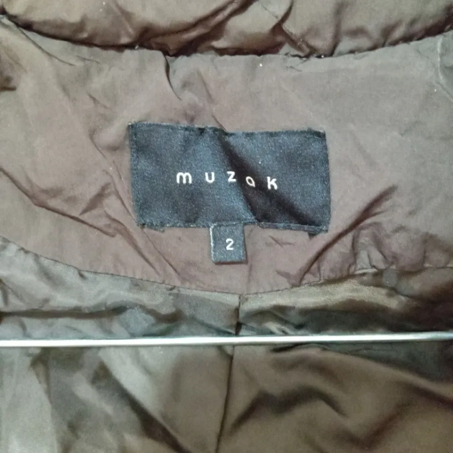 کاپشن قهوه ای