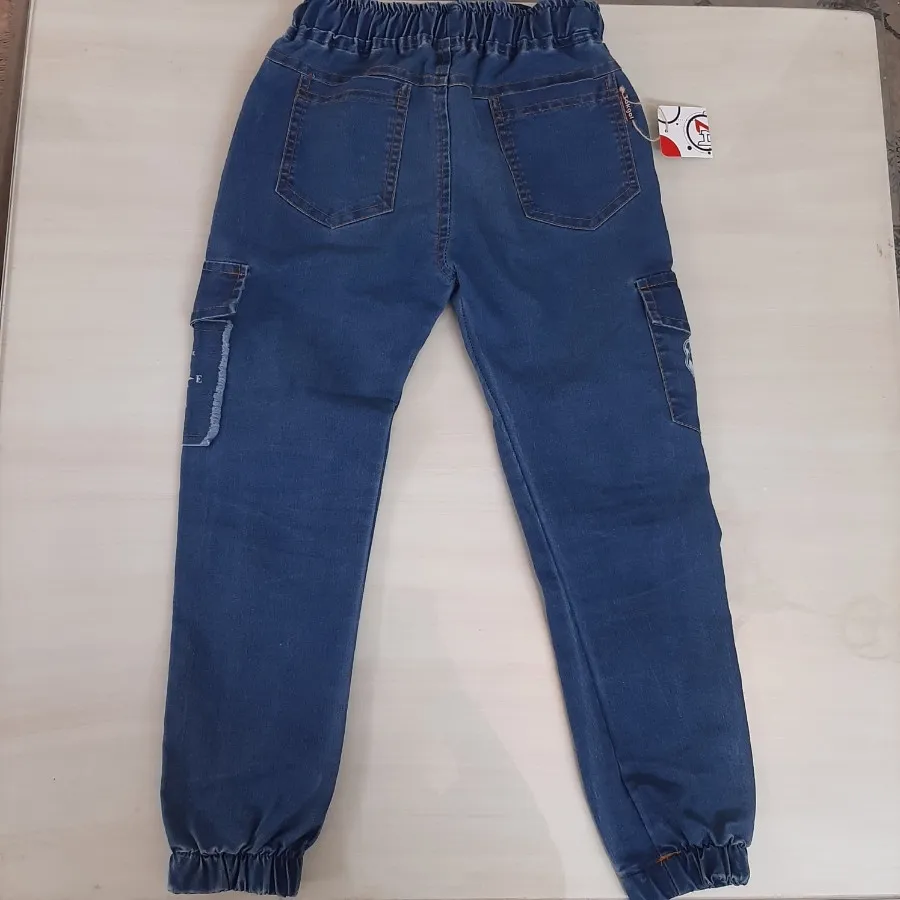 شلوار جین یا لی بچگانه