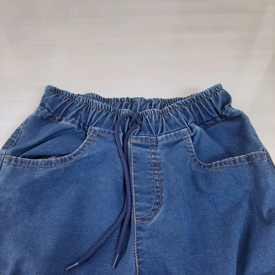 شلوار جین یا لی بچگانه