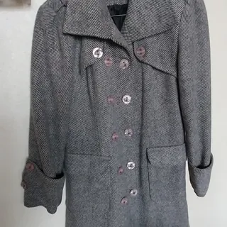 پالتو کرم مشکی