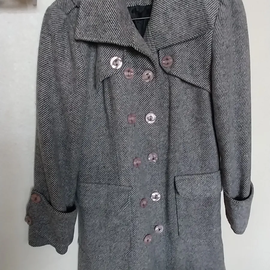 پالتو کرم مشکی