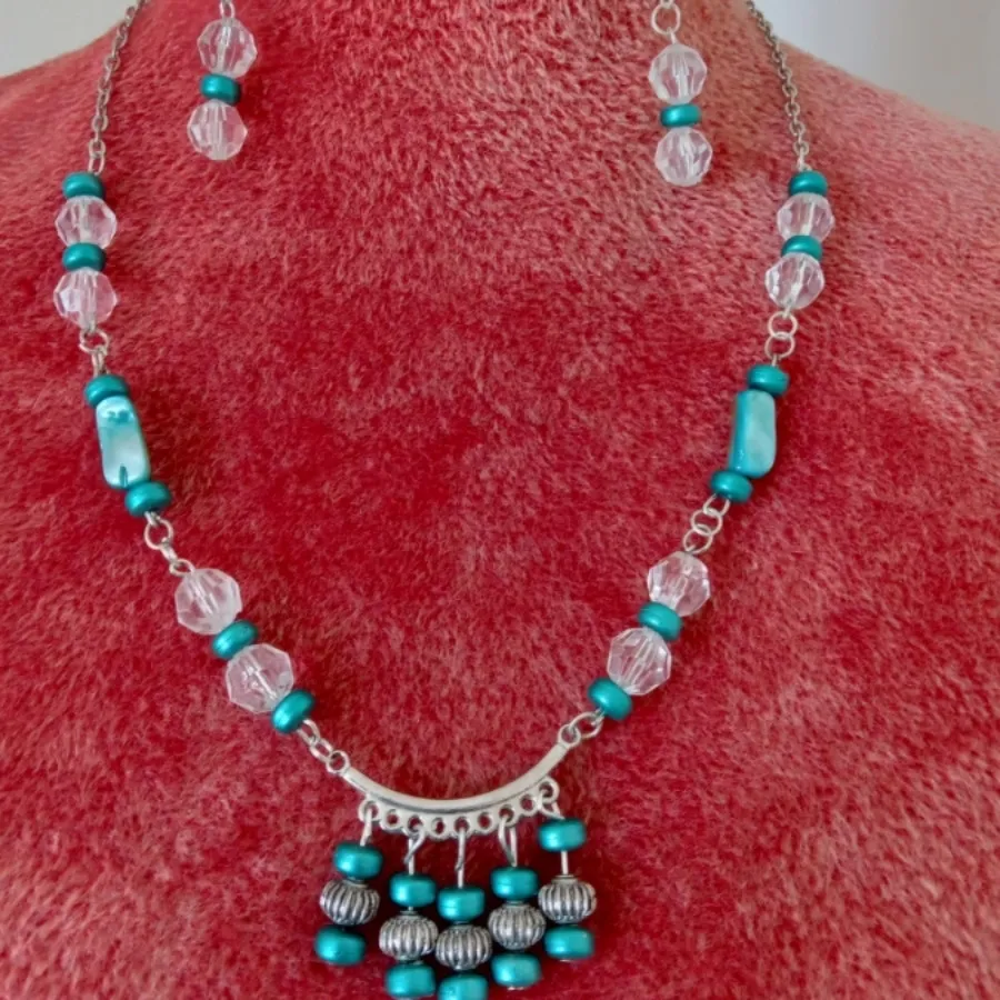 گردنبند و گوشواره