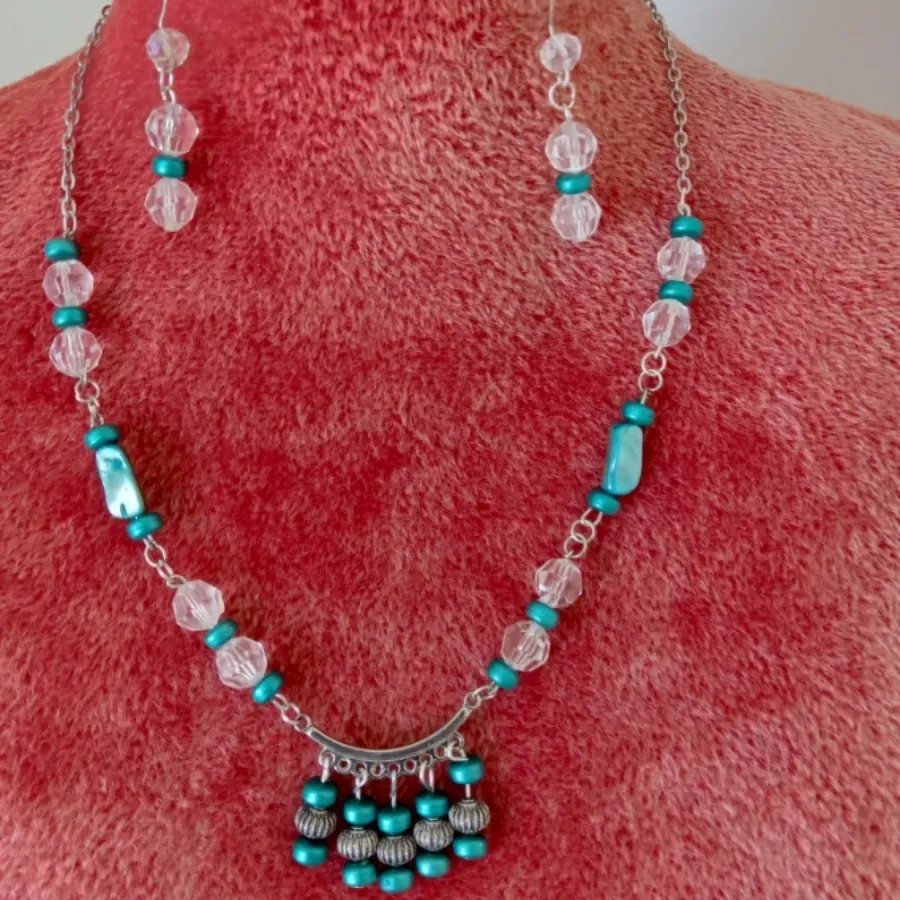 گردنبند و گوشواره