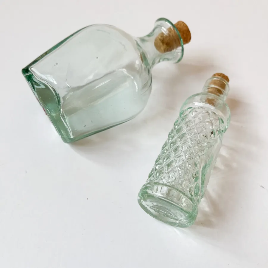 2 عدد بطری وینتیج اروپایی