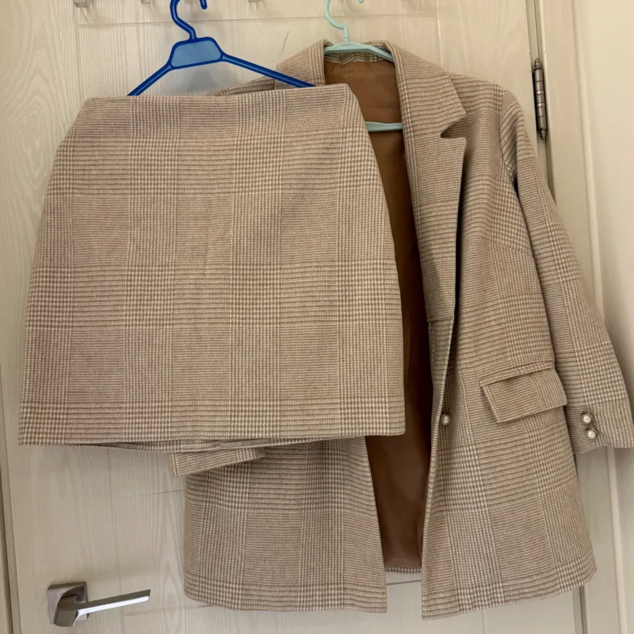 پالتو دامن بیسکویت