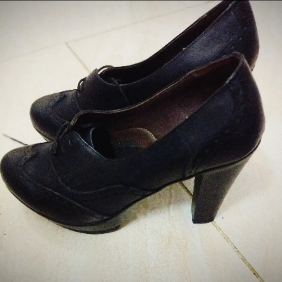 کفش چرم برند شیما