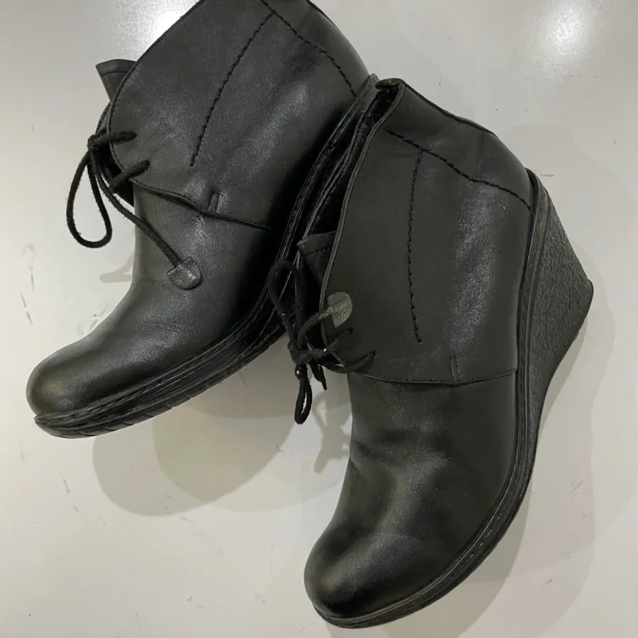 نیم بوت چرم 37-38