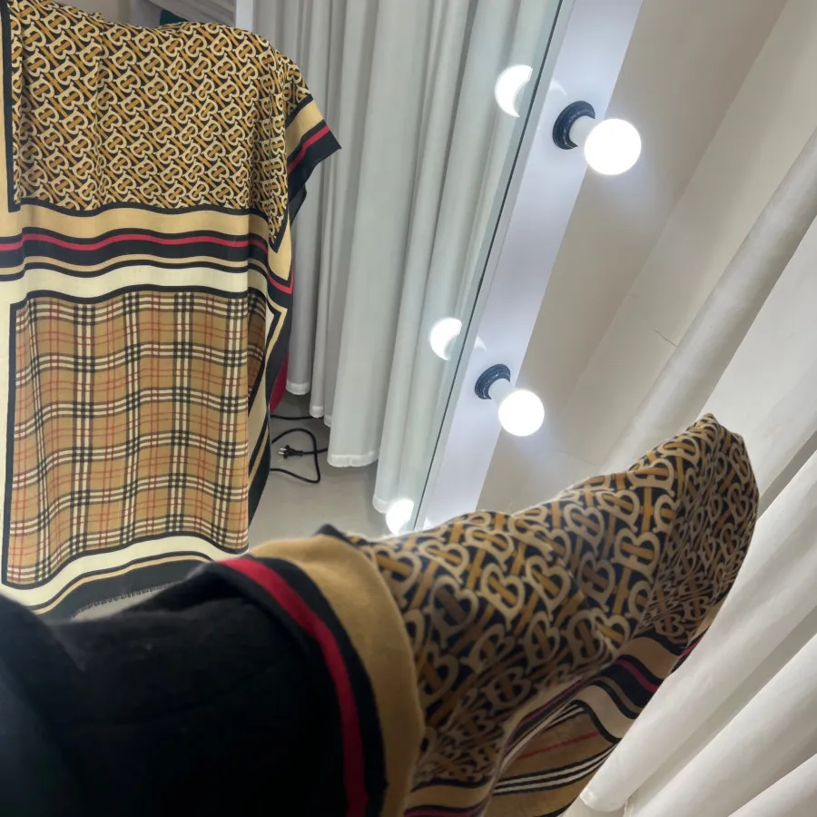 شال مارک بِربِری