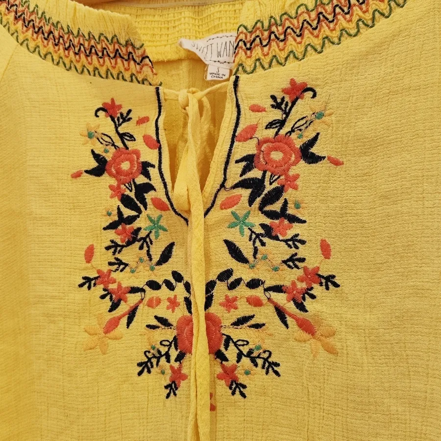 بلوز گلدوزی