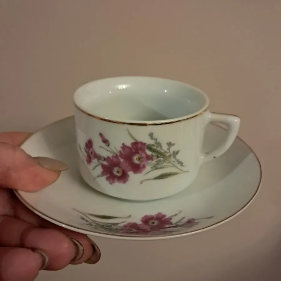 فنجان   نعلبکی قدیمی