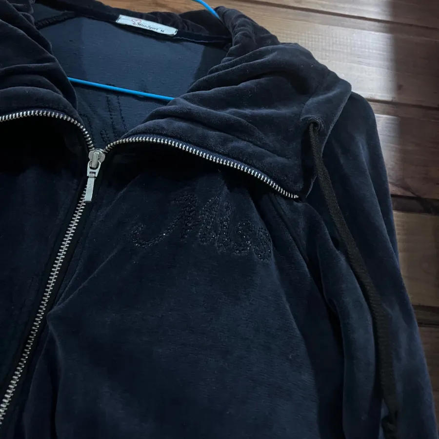 سویشرت مخمل