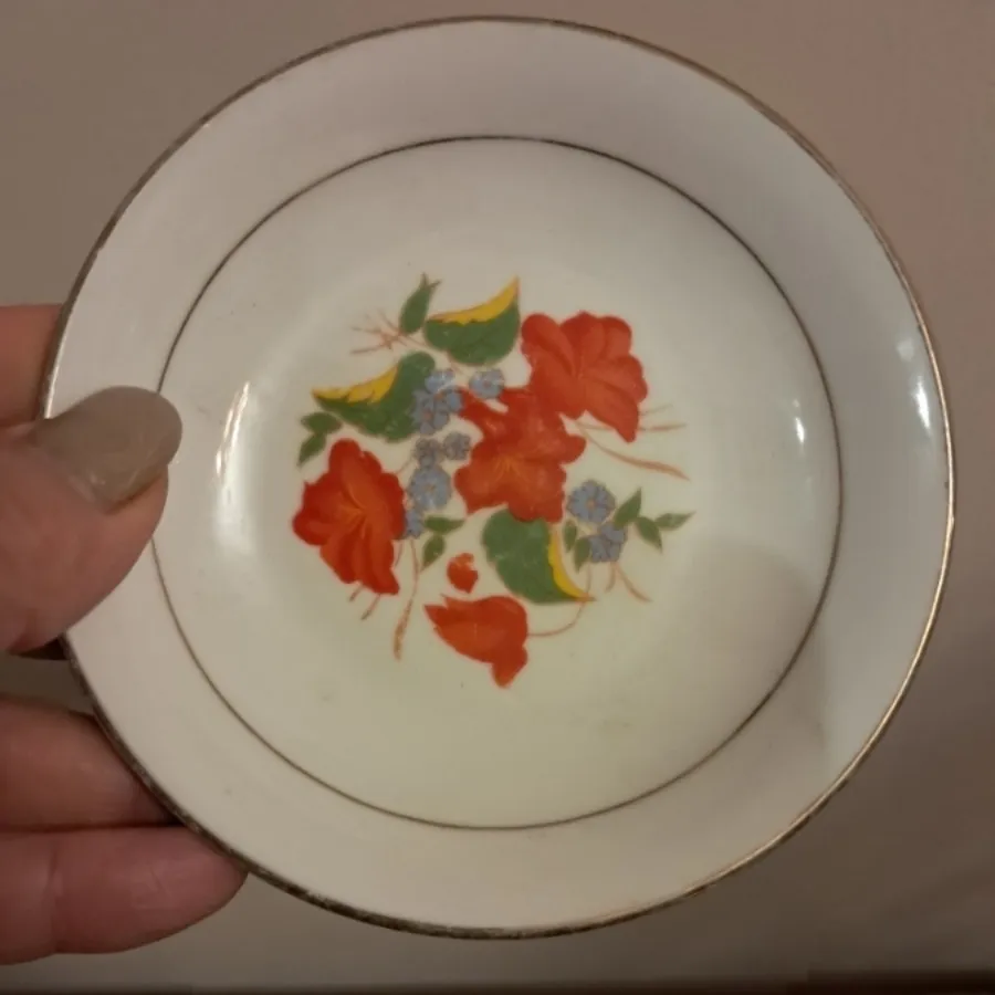 نعلبکی  قدیمی