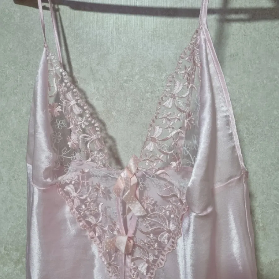 دوتا لباس خواب