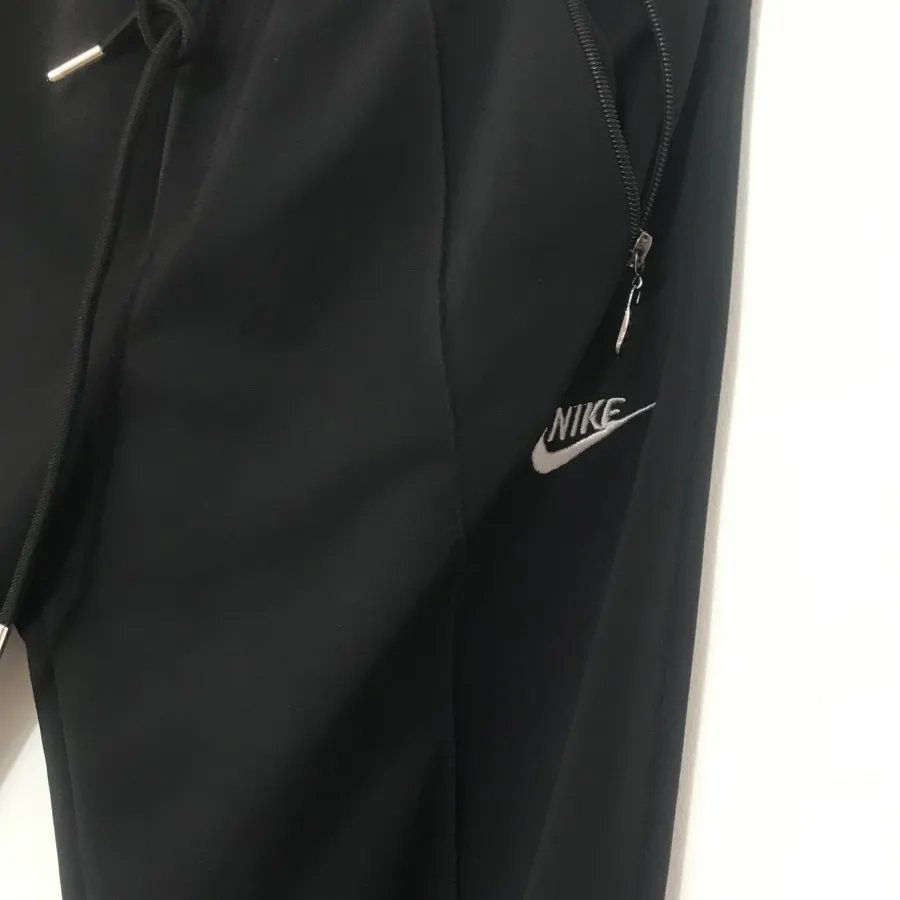 شلوار نو و شیک نایک