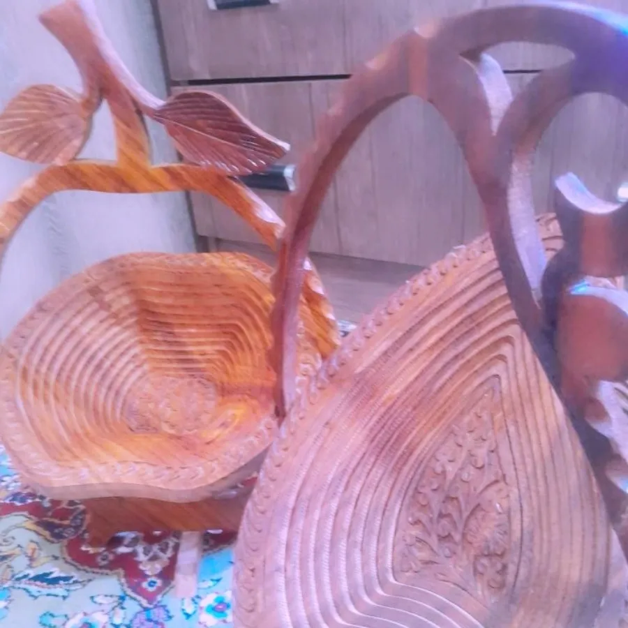 شکلات خوری آجیل خوری